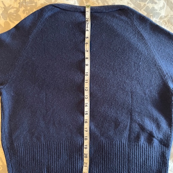 Vince Cashmere Sweater - Picture 9 of 10